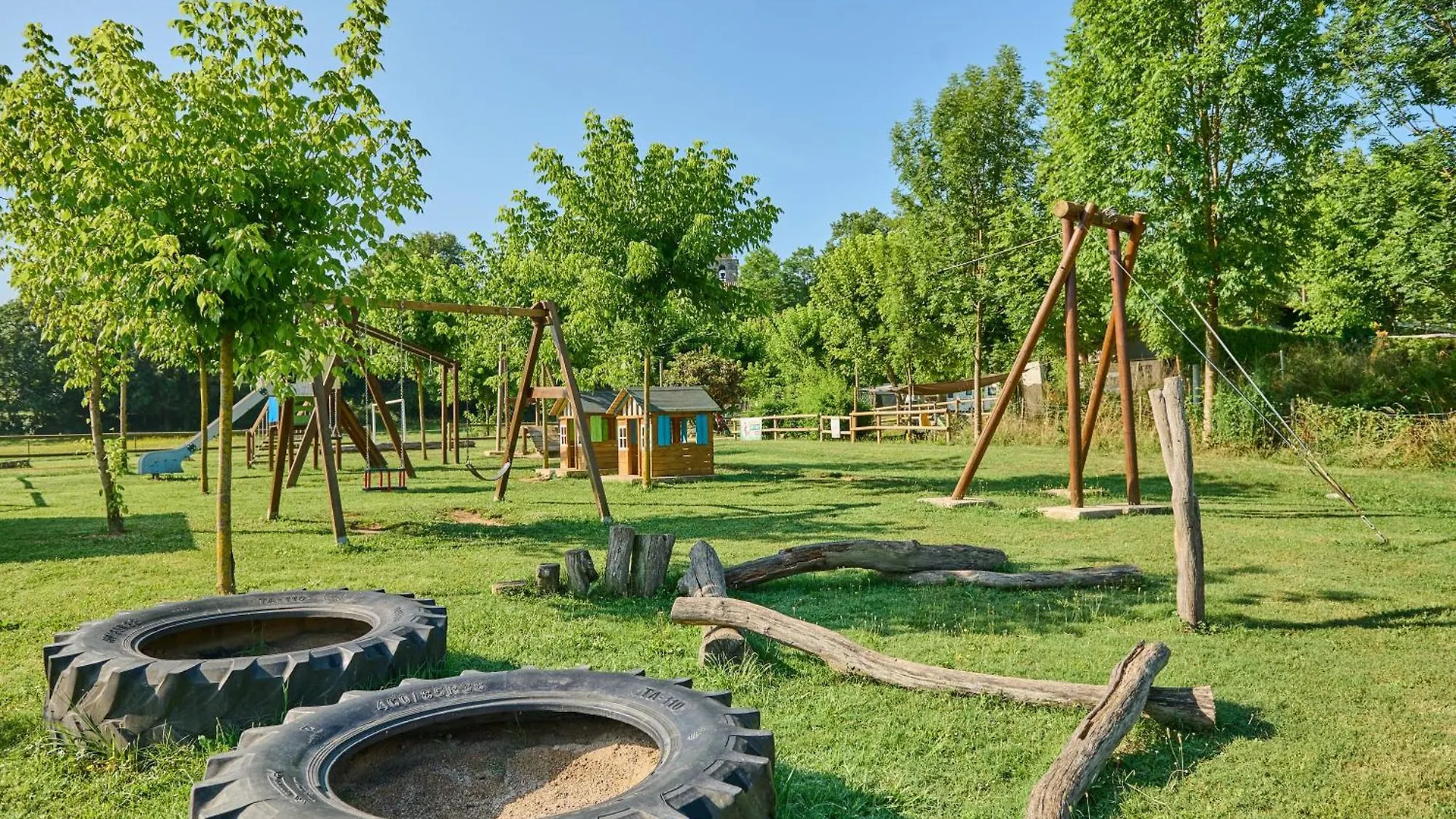 Holacamp Vall Natura Sant Miquel de Campmajor
