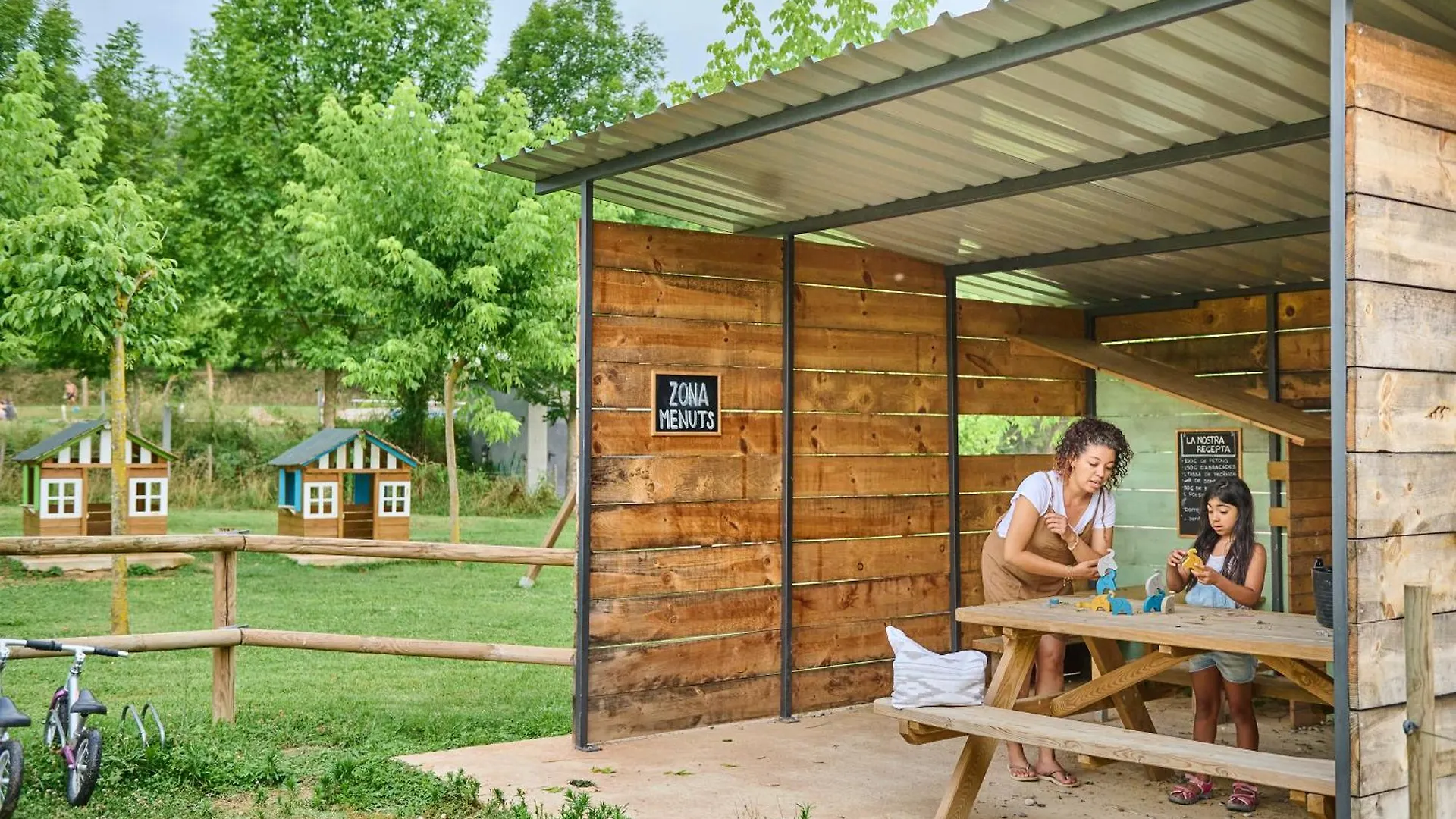 Holacamp Vall Natura Sant Miquel de Campmajor キャンプ場